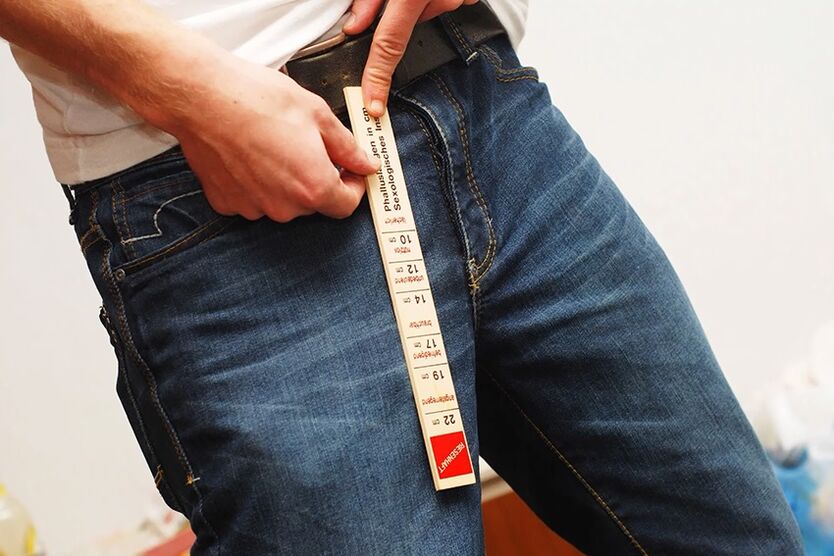 men measure the penis before enlargement